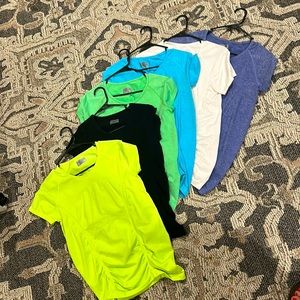 Athleta workout shirts size Large